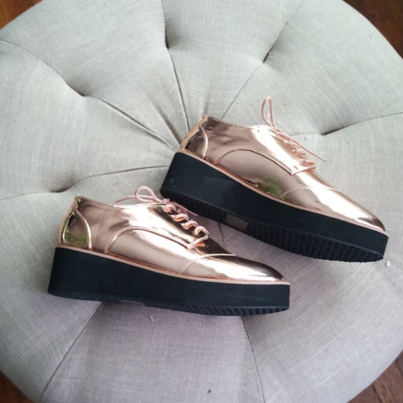 Shoes - Picture 3 of 5